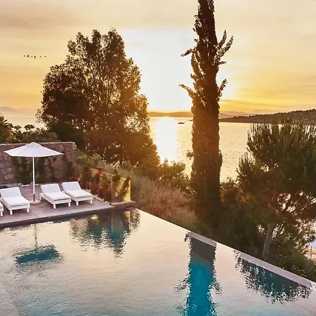 Gebze Sleeps 24 With Pool And Air Con * Göltürkbükü